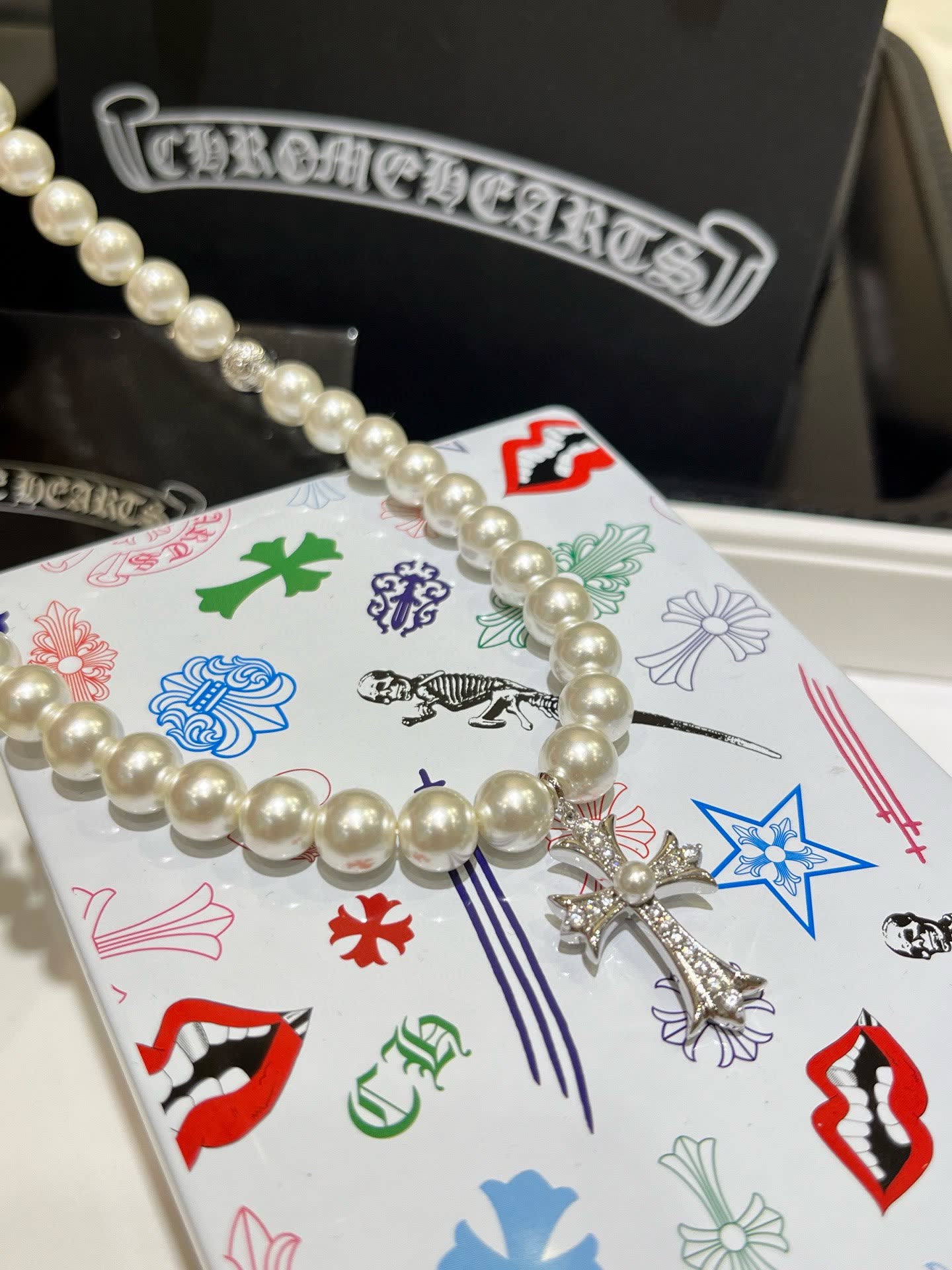 Chrome Hearts Elegant Pearl Cross Pendant Necklace